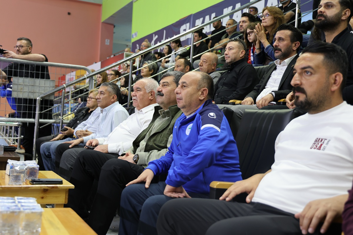 KADIN VOLEYBOL TAKIMIMIZ, 2025-2026 SEZONUNU ZAFERLE KAPATTI - 13