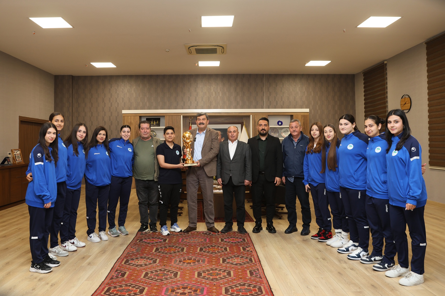 KADIN HENTBOL TAKIMIMIZ, NAMAĞLUP 1. LİG'E YÜKSELDİ - 23
