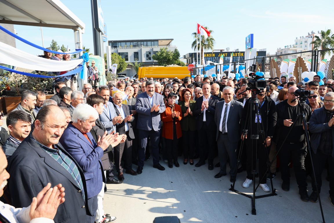 TOROSLAR’IN İLK BALIK PAZARI HİZMETE AÇILDI