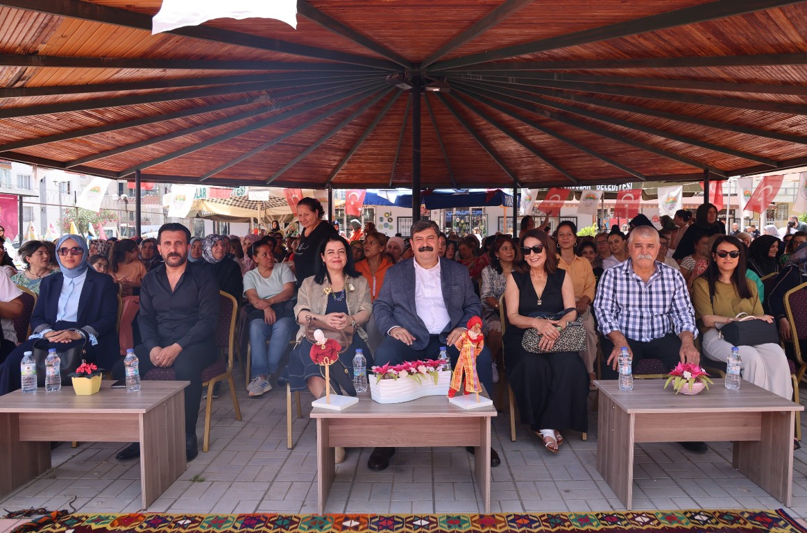 BAŞKAN YILDIZ, TOROSLAR’IN KADIN ÜRETİCİLERİYLE ANNELER GÜNÜ ETKİNLİĞİNDE BULUŞTU