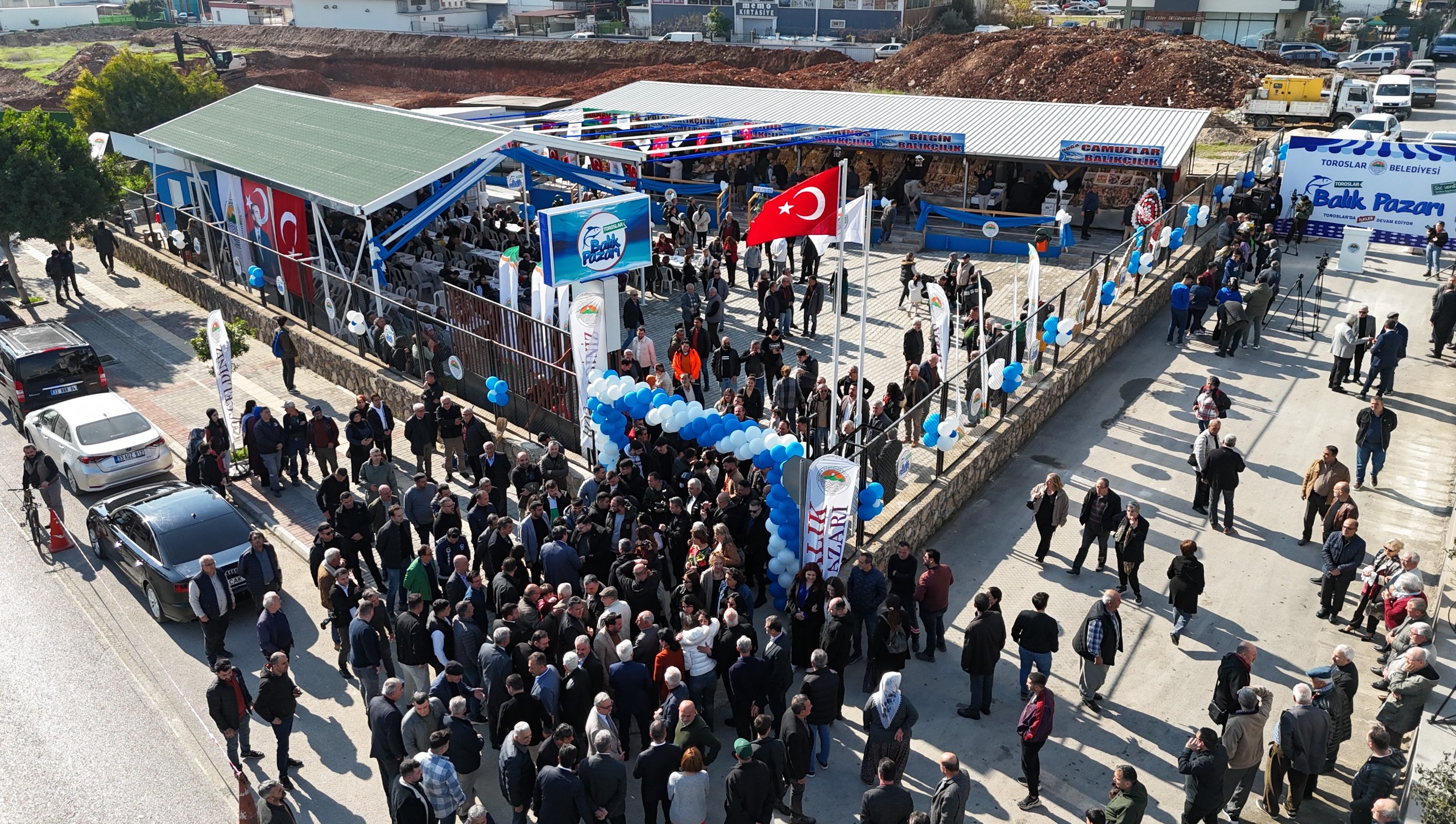 TOROSLAR’IN İLK BALIK PAZARI HİZMETE AÇILDI