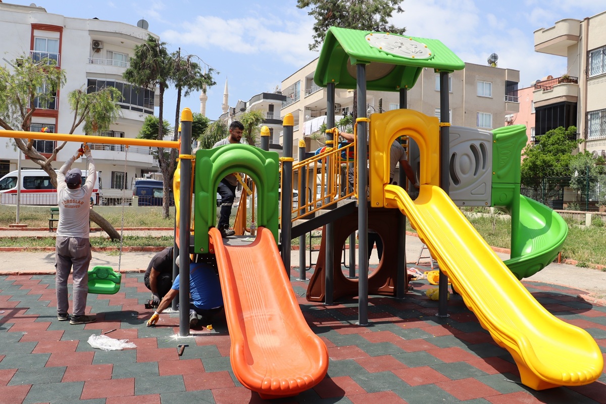 TOROSLAR’DA PARKLAR YENİLENİYOR, MAHALLELER DEĞER KAZANIYOR - Görsel 2
