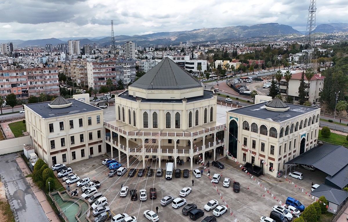 TOROSLAR’DA ÇÖZÜM MERKEZİ İLE VATANDAŞ ODAKLI HİZMET