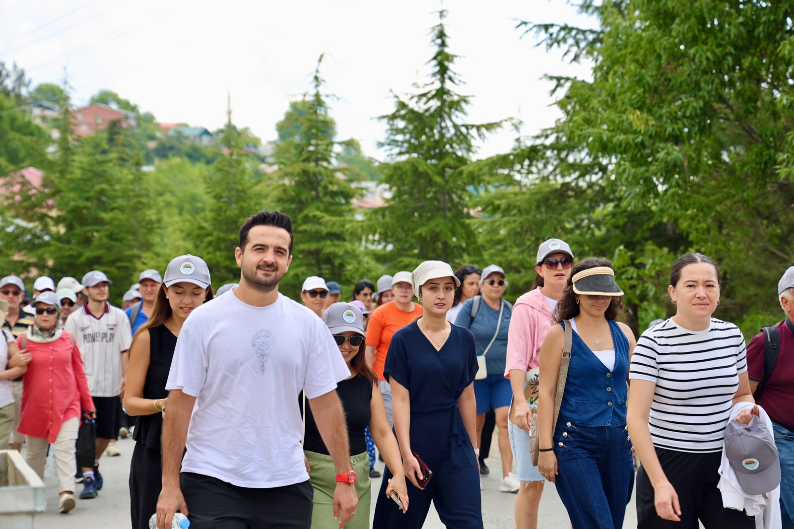 HER AY FARKLI BİR ROTA! TOROSLAR BELEDİYESİNİN DOĞA YÜRÜYÜŞLERİ YOĞUN İLGİYLE DEVAM EDİYOR - Görsel 5
