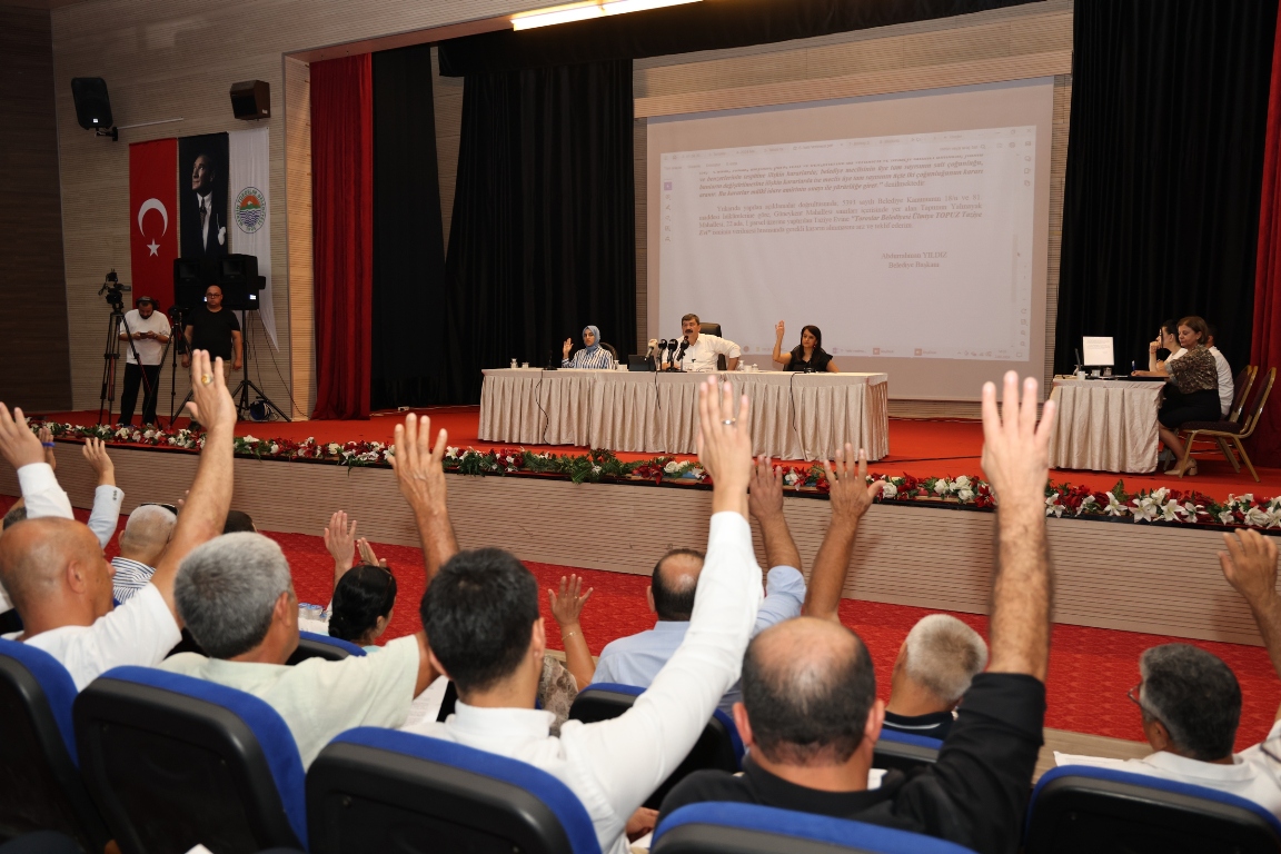 TOROSLAR BELEDİYE MECLİSİ, BAŞKAN YILDIZ’A ARSA DEVRİ KONUSUNDA YETKİ VERDİ