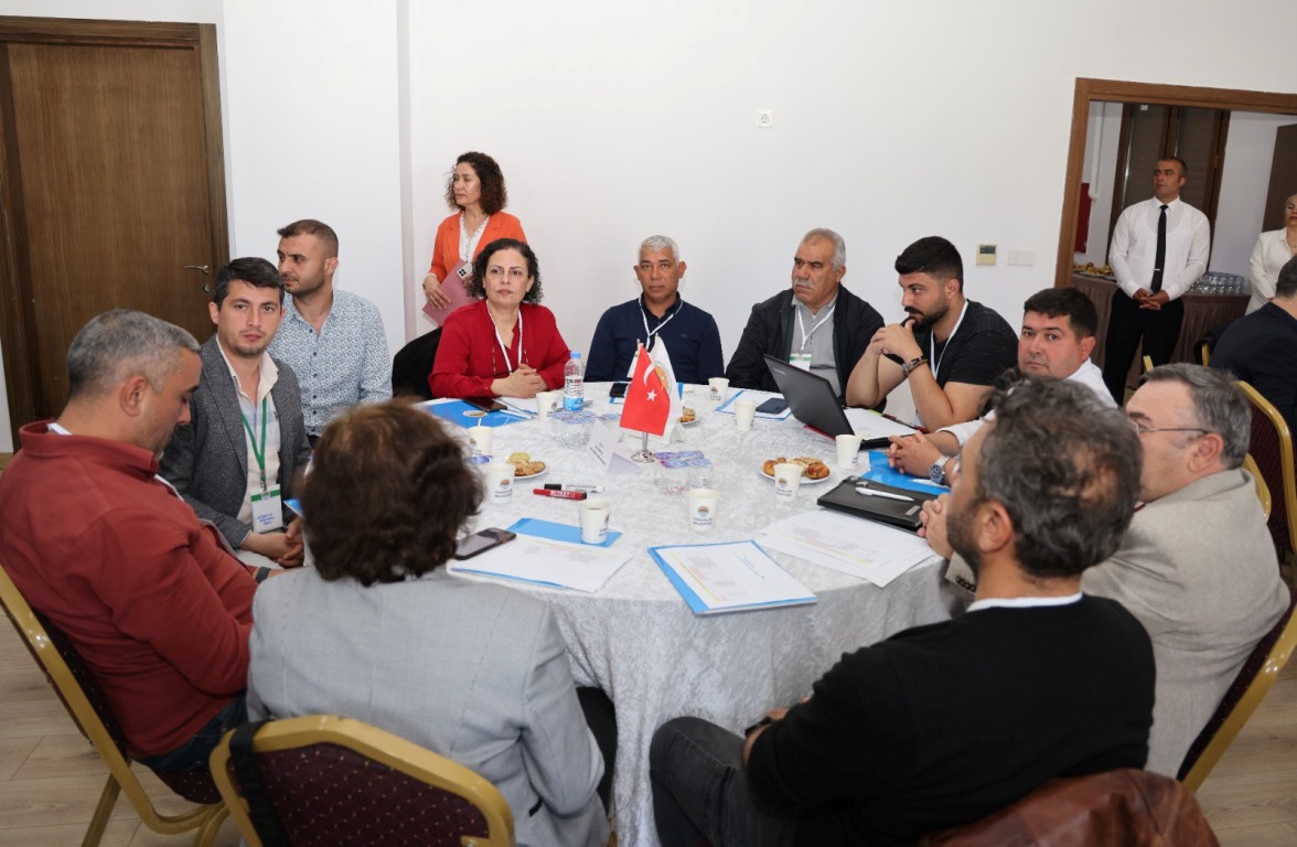 YEREL YÖNETİMLERDE İŞ SAĞLIĞI VE GÜVENLİĞİ ÇALIŞTAYI, TOROSLAR BELEDİYESİNİN EV SAHİPLİĞİNDE YAPILDI