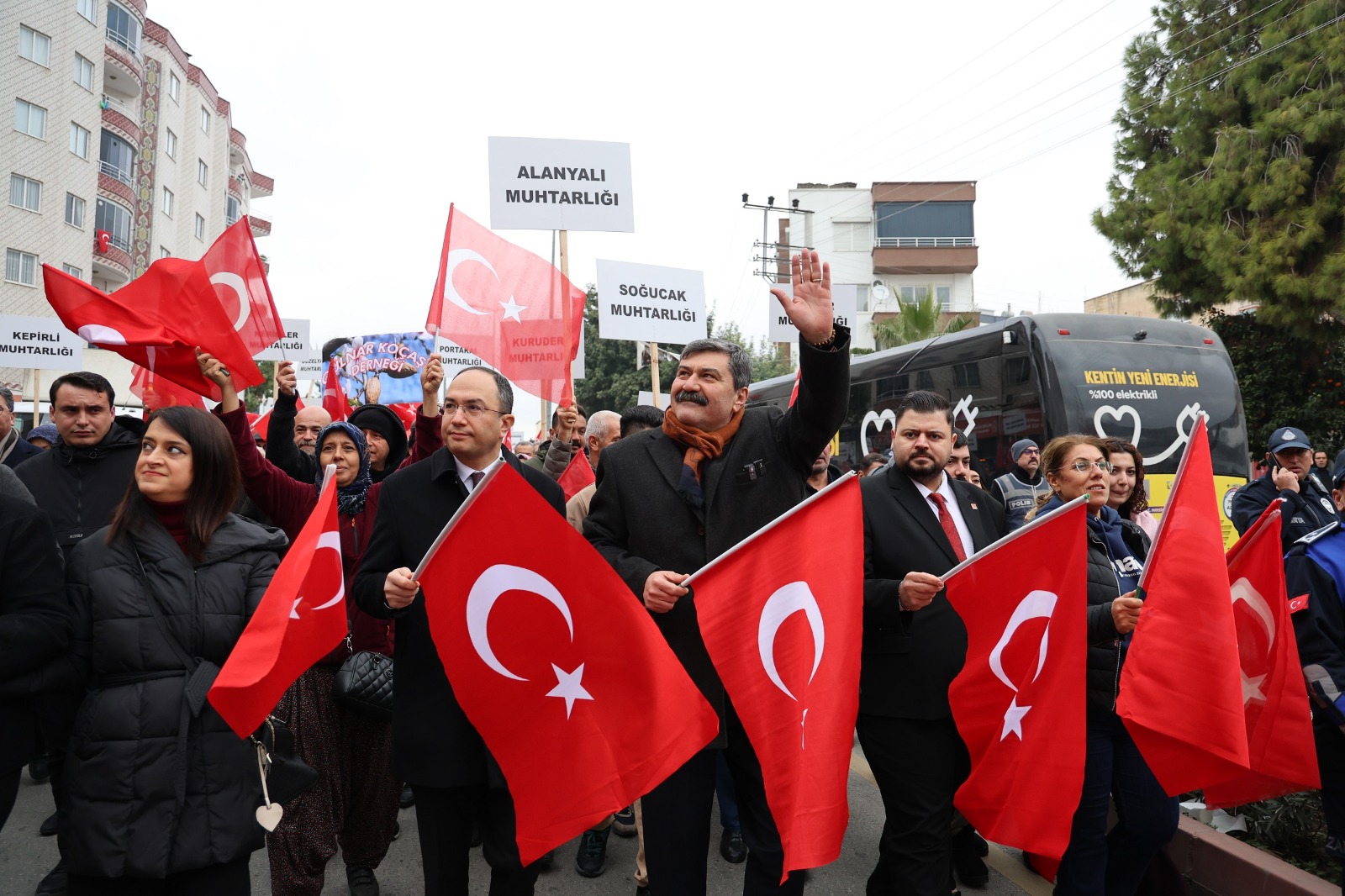BİNLERCE MERSİNLİ, TOROSLAR’IN 3 OCAK YÜRÜYÜŞÜ’NDE BULUŞTU