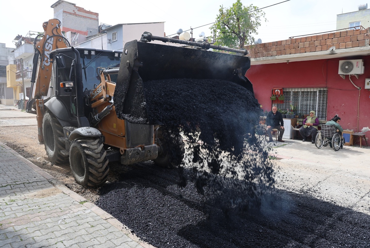 TOROSLAR’DA YOLLAR YENİLENİYOR