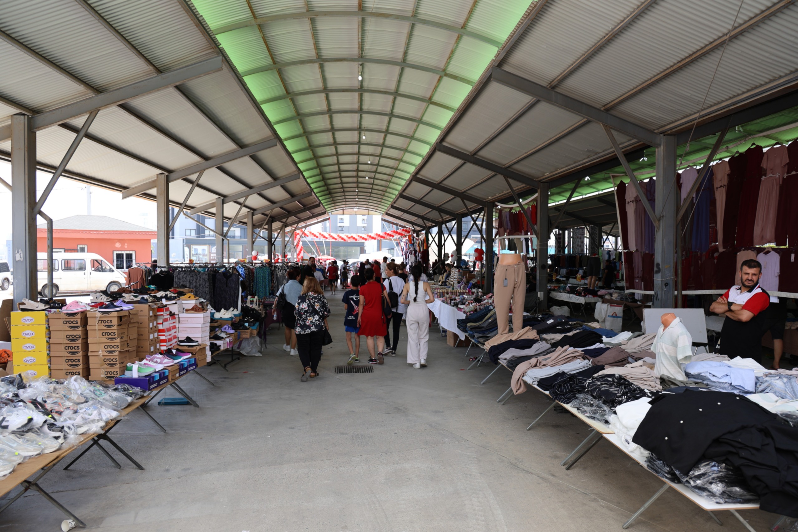 TOROSLAR’DA İKİNCİ SOSYETE PAZARI AÇILDI