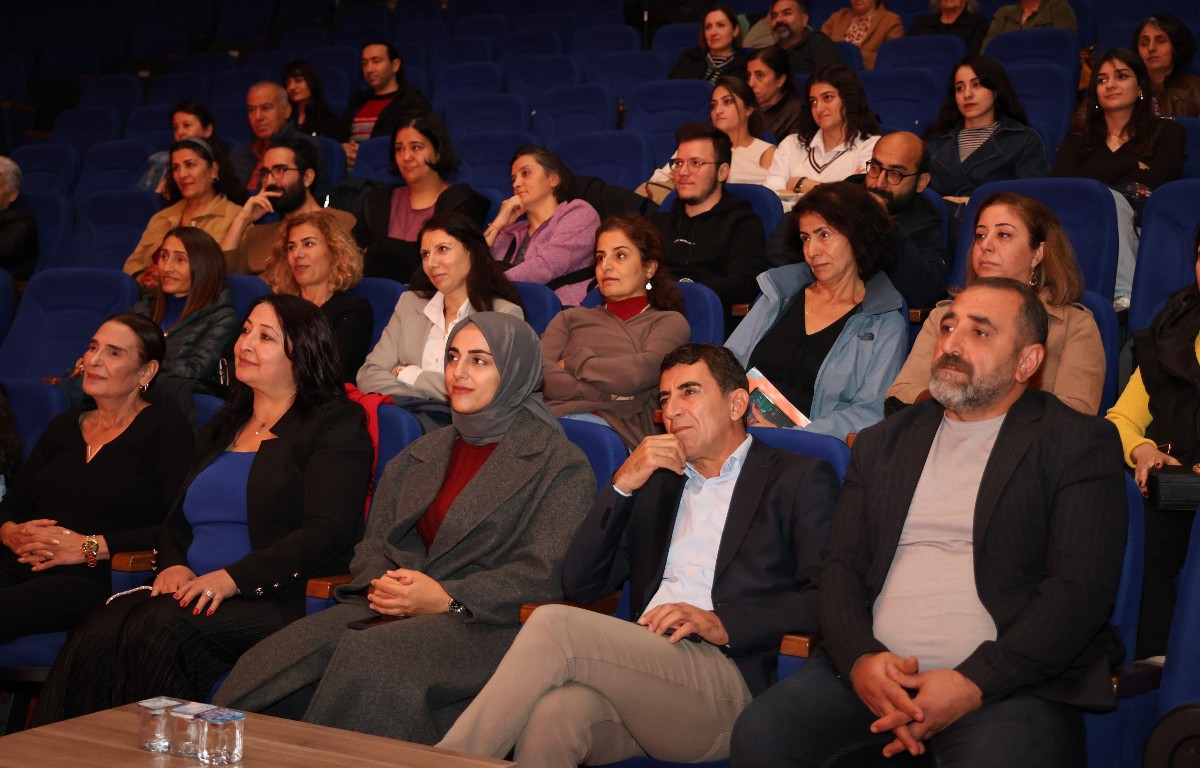 KADINA YÖNELİK ŞİDDETLE MÜCADELE, SANATIN GÜÇLÜ DİLİYLE ANLATILDI
