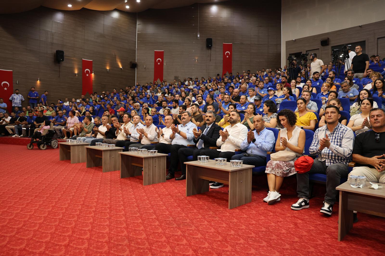 TOROSLAR BELEDİYESİNDE TOPLU İŞ SÖZLEŞMESİ SEVİNCİ!