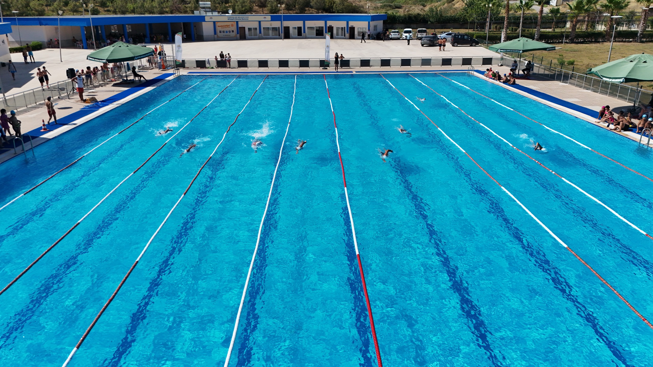 TOROSLAR’DA YAZ SPOR OKULLARI TÜM HIZIYLA DEVAM EDİYOR