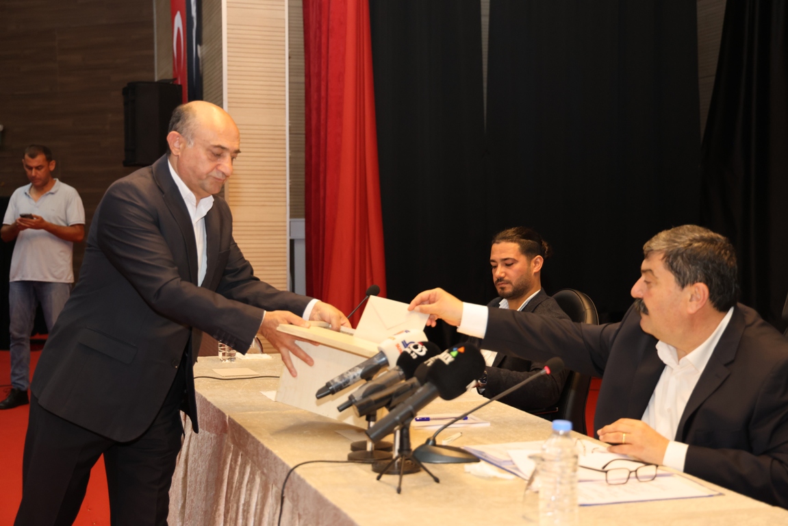 TOROSLAR BELEDİYESİNDE YENİ DÖNEMİN İLK MECLİS TOPLANTISI YAPILDI
