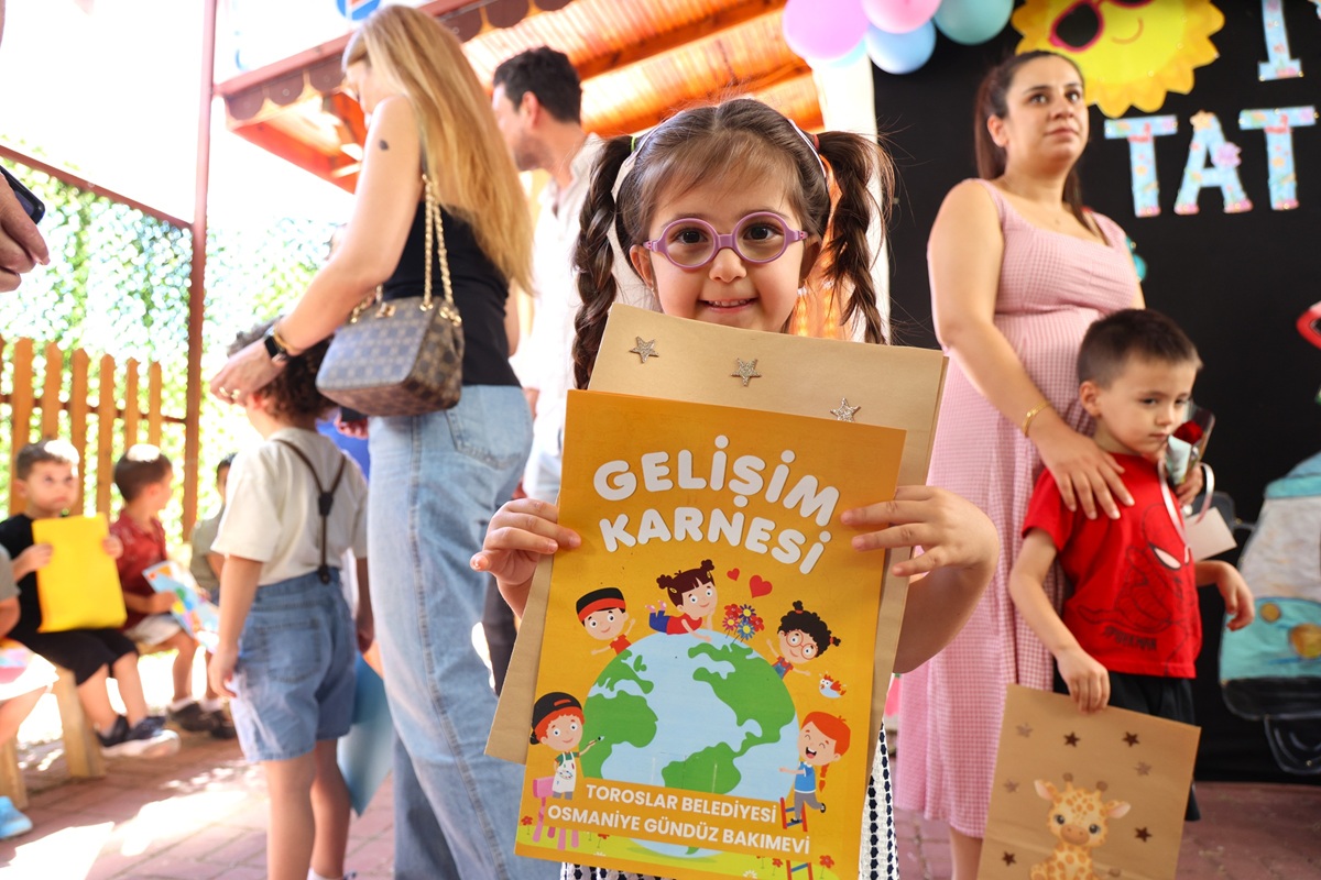 TOROSLAR’IN GÜNDÜZ BAKIMEVLERİNDE KARNE HEYECANI YAŞANDI - Görsel 7