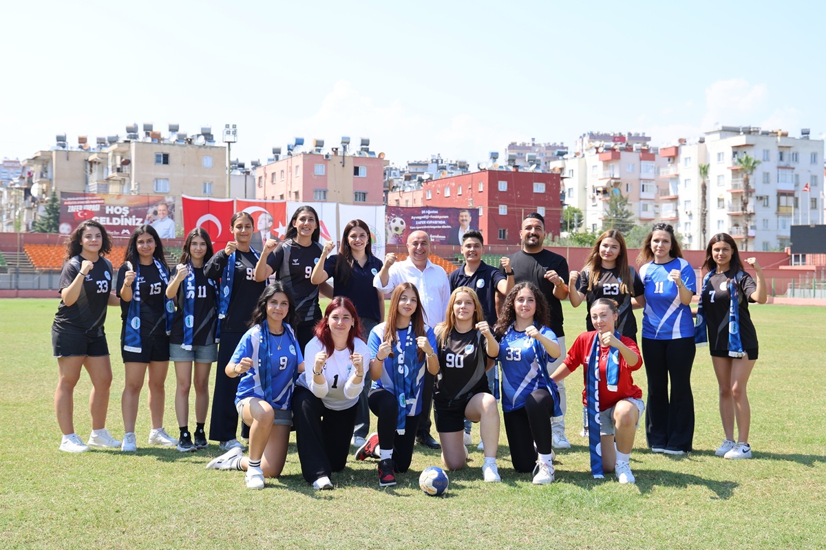 ŞAMPİYON TOROSLAR, 1. LİG’E GÜÇLÜ KADROSUYLA HAZIR - Görsel 2