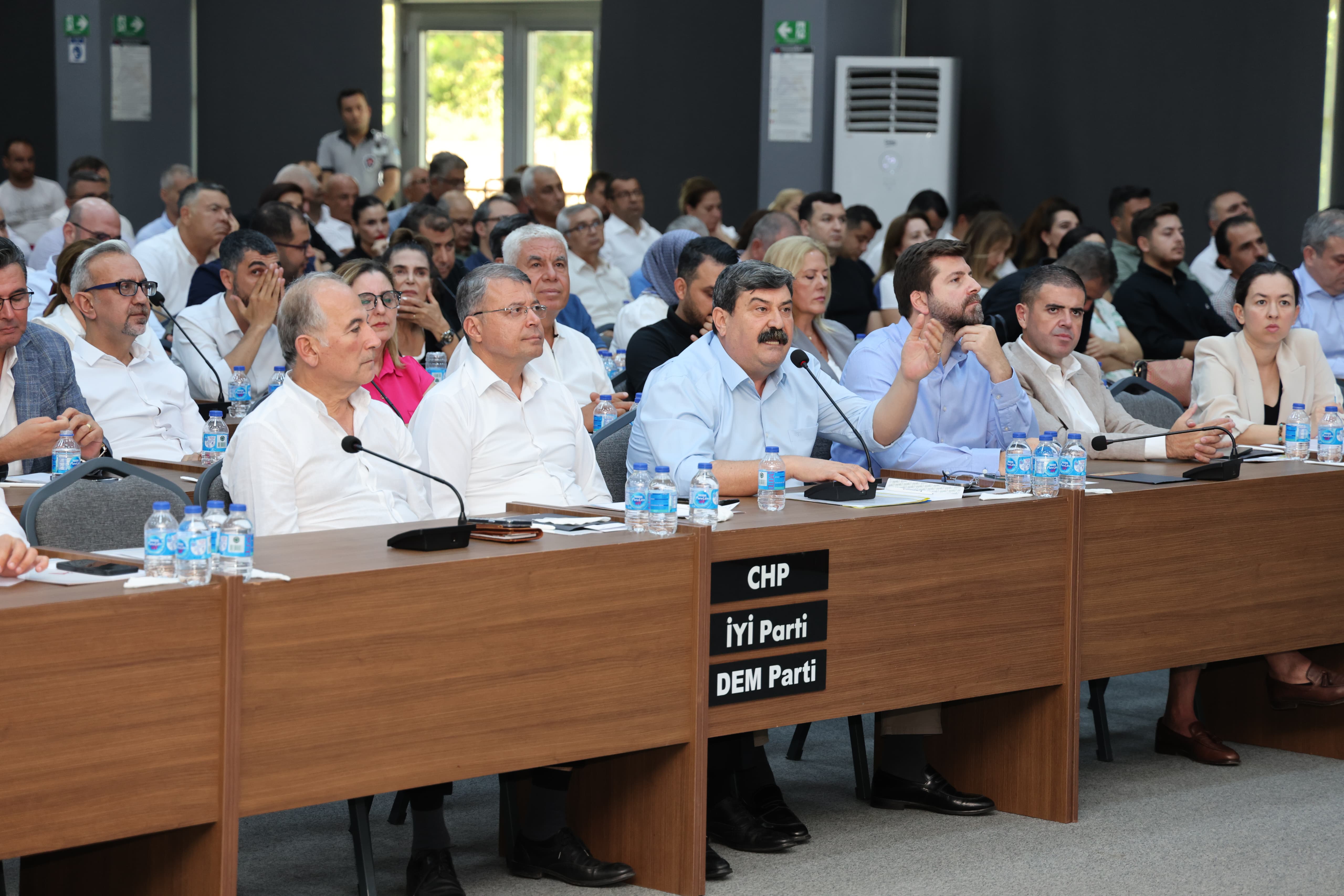 İLLER BANKASI HEM GELİRE EL KOYDU HEM FAİZ ÖDETTİ, BAŞKAN YILDIZ İSYAN ETTİ