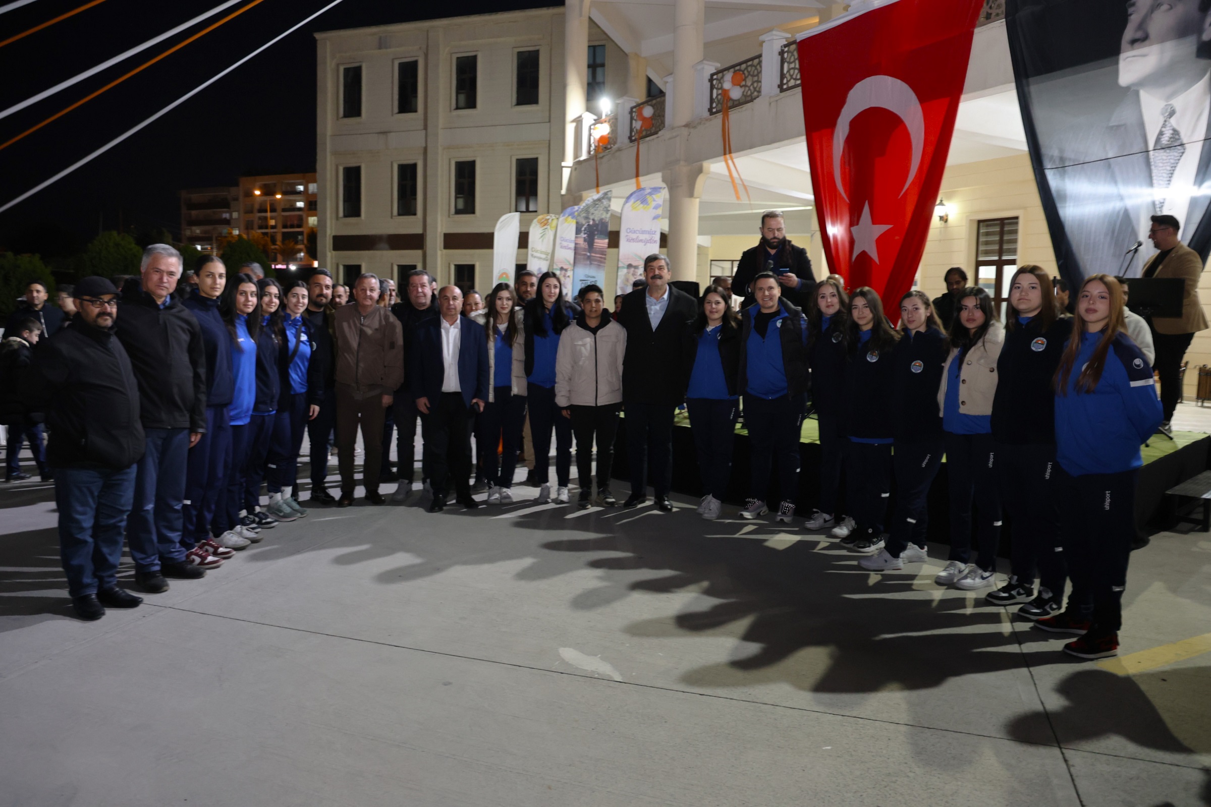 BAŞKAN YILDIZ, ÇALIŞMA ARKADAŞLARIYLA İFTAR SOFRASINDA BULUŞTU