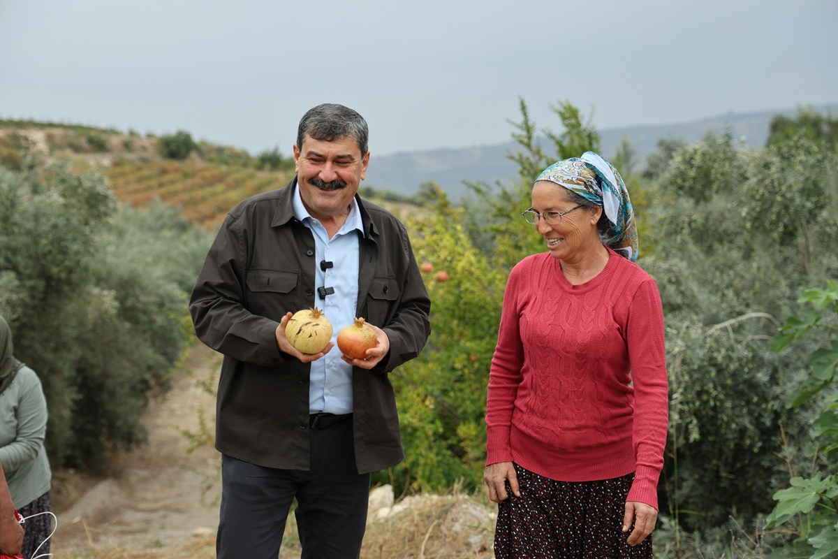 BAŞKAN YILDIZ, KADIN ÇİFTÇİLERLE TARLADA BULUŞTU - Görsel 2