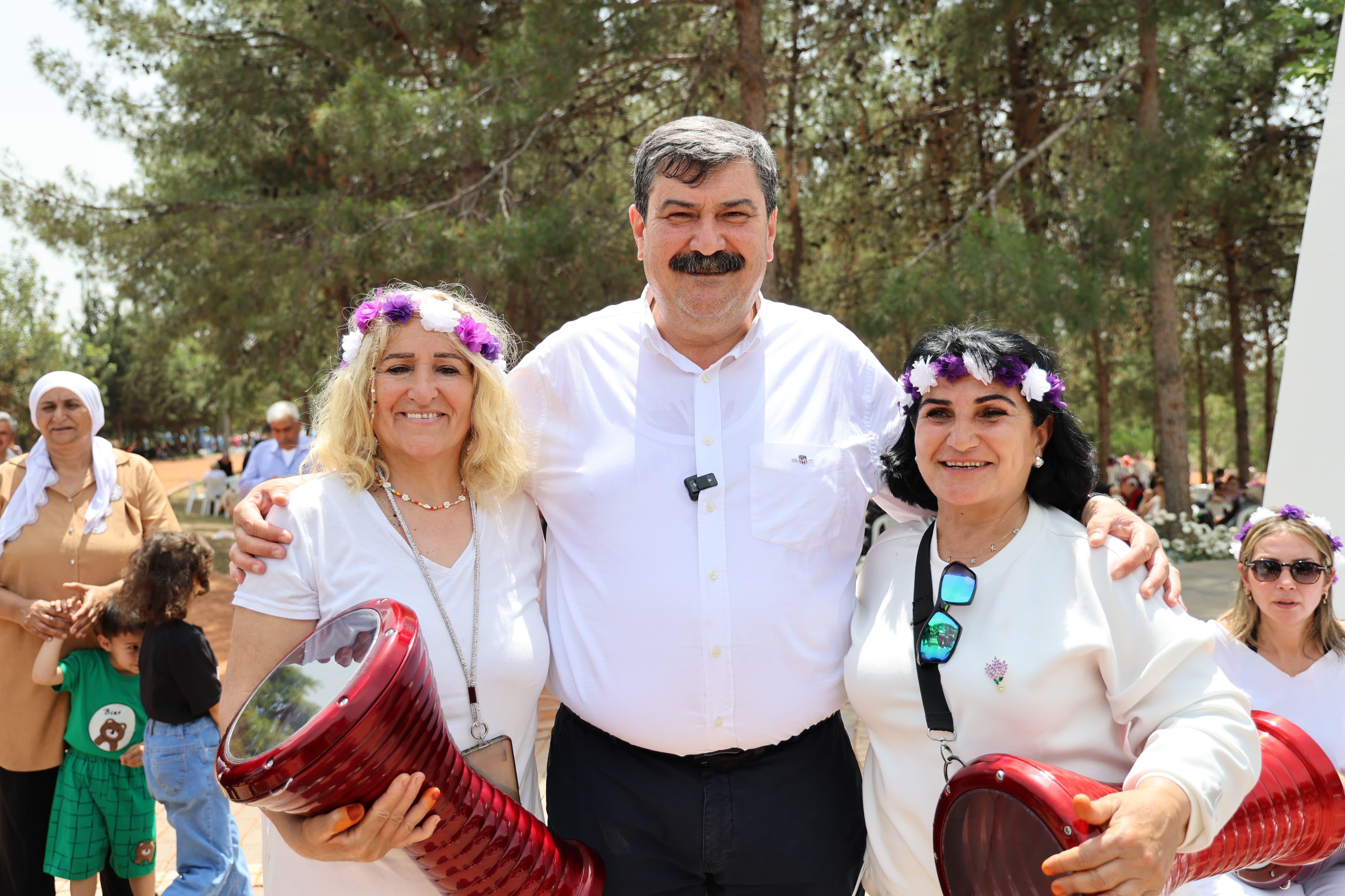 ANNELER GÜNÜ TOROSLAR’DA COŞKUYLA KUTLANDI