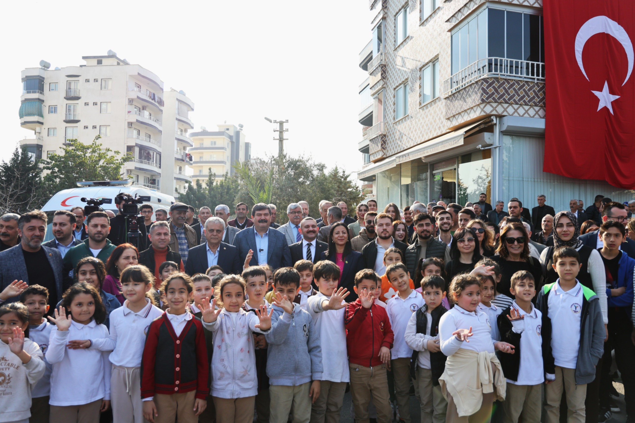 TOROSLAR BELEDİYESİNDEN ÖĞRENCİLERE ARMAĞAN