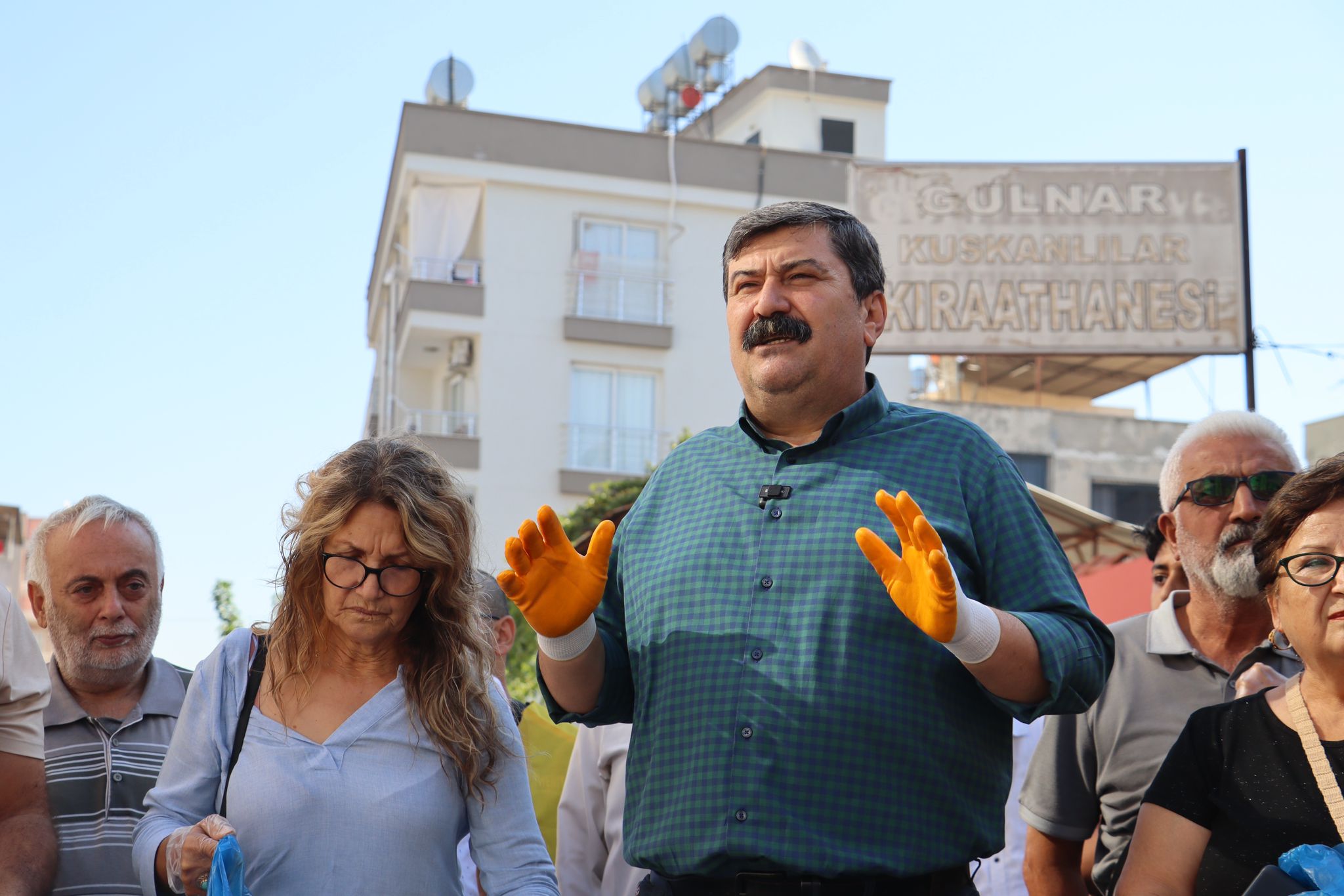 TOROSLAR’DA DİP KÖŞE TEMİZLİK DEVAM EDİYOR