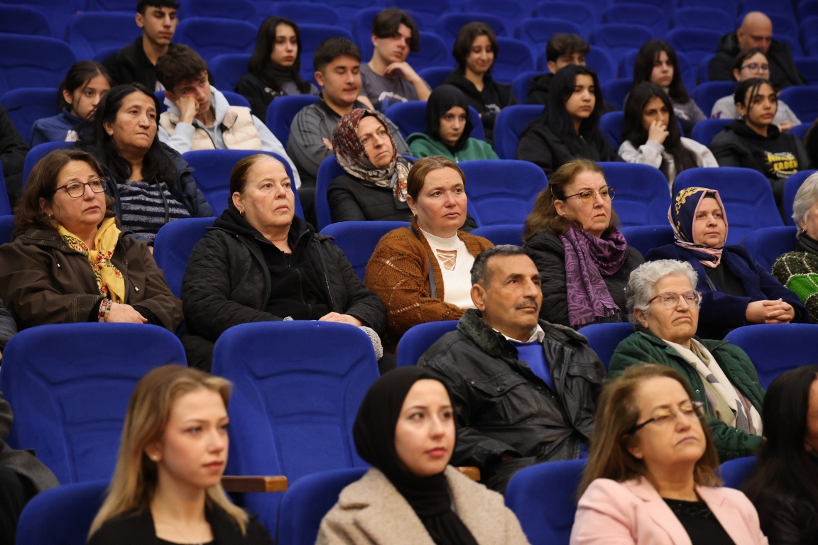 TOROSLAR BELEDİYESİNDEN AİLE İÇİ İLETİŞİM EĞİTİMİ