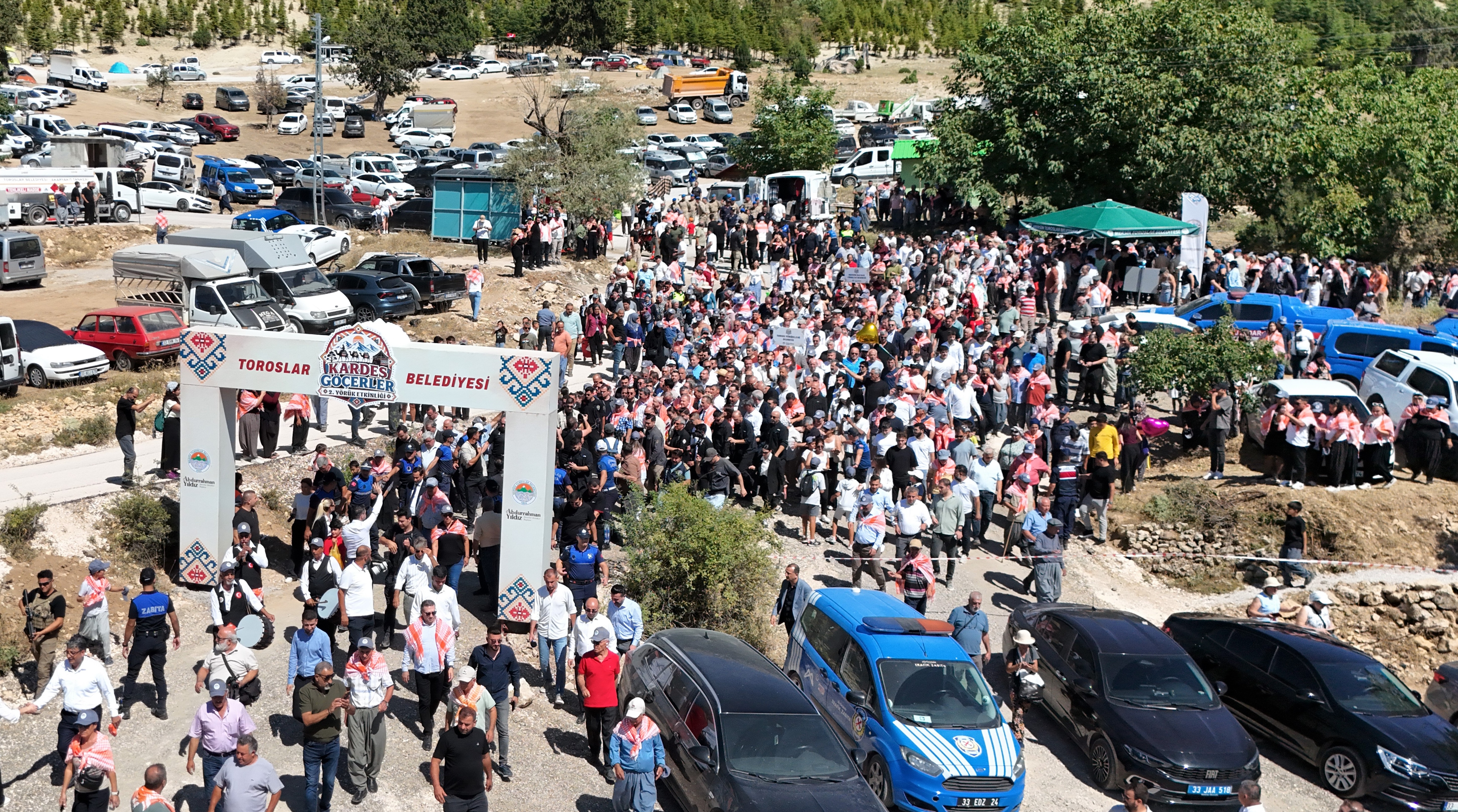 TOROSLAR’IN YÖRÜK OBASINDA COŞKU ZİRVEDEYDİ