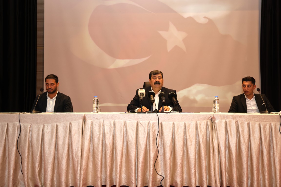 TOROSLAR BELEDİYESİNDE YENİ DÖNEMİN İLK MECLİS TOPLANTISI YAPILDI