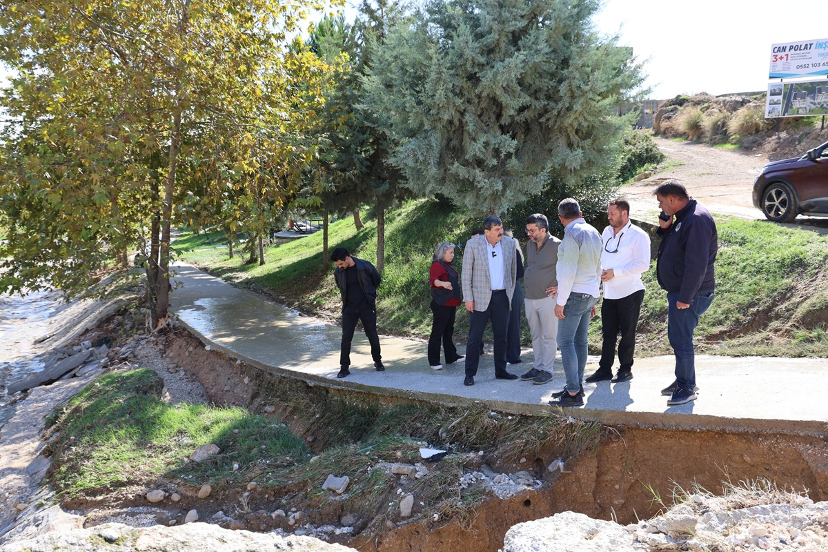 BAŞKAN YILDIZ, SAĞANAK YAĞIŞTAN ETKİLENEN MAHALLELERDE İNCELEMELERDE BULUNDU