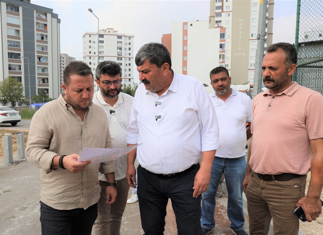 BAŞKAN YILDIZ, PORTAKAL MAHALLESİ’NDE KALDIRIM ÇALIŞMALARINI İNCELEDİ