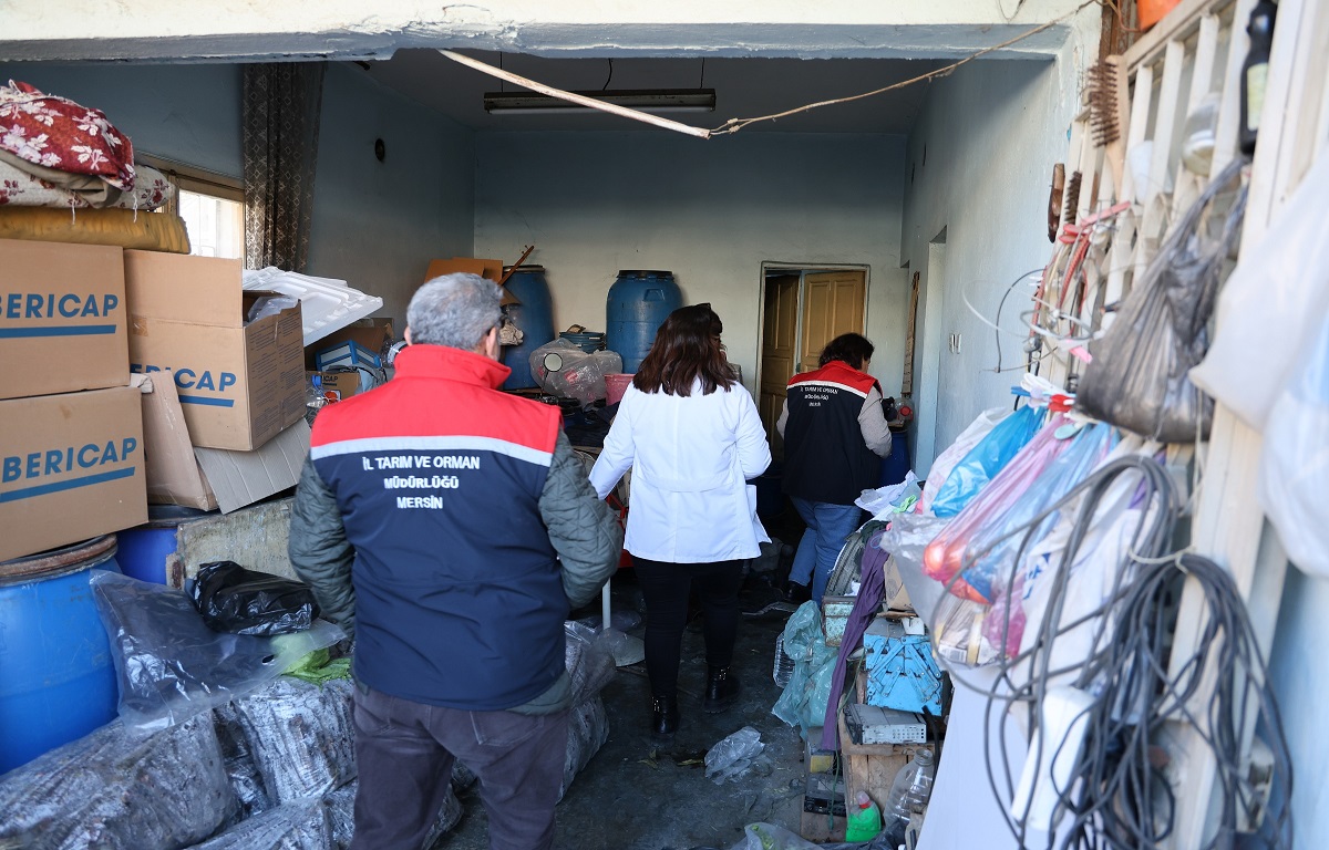 TOROSLAR ZABITASINDAN HALK SAĞLIĞINI TEHDİT EDEN MERDİVEN ALTI ŞALGAM İMALATHANESİNE MÜHÜR