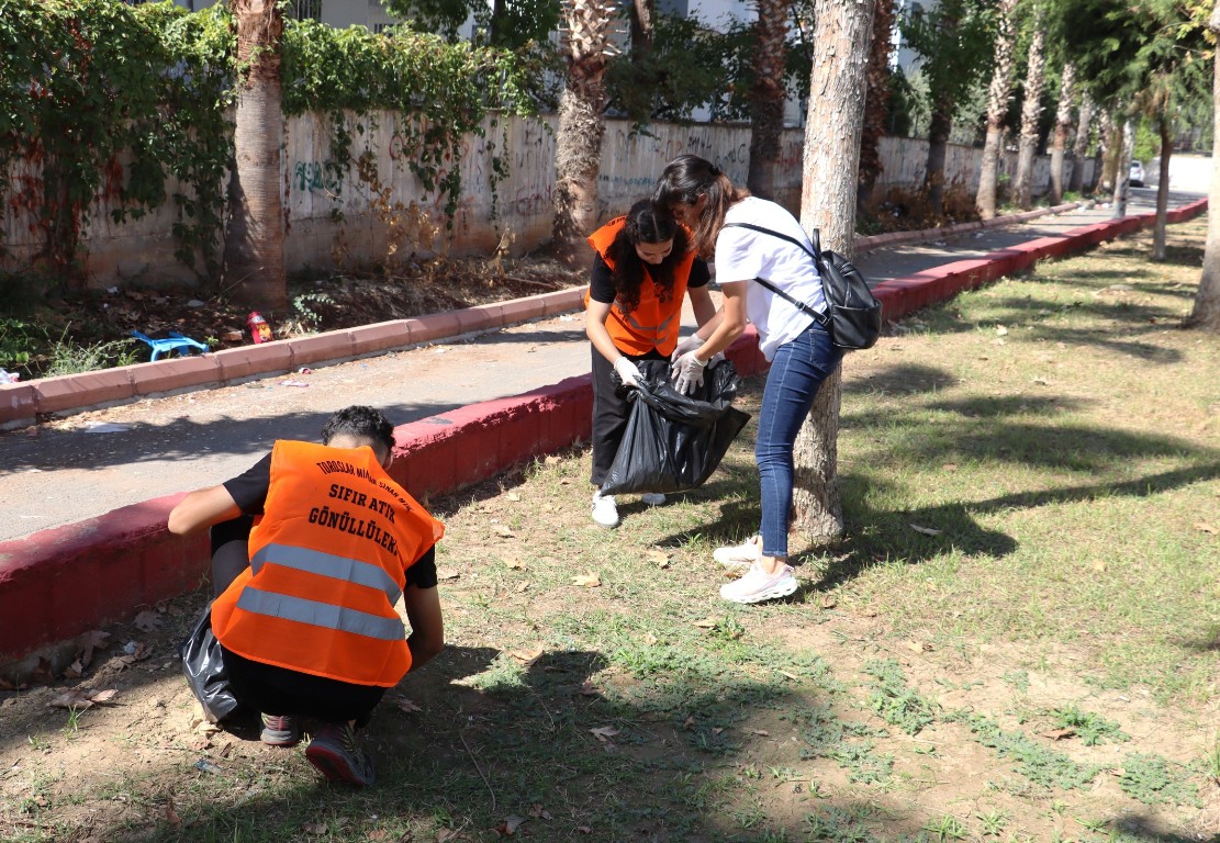 “HEM ÖĞRENİYORLAR HEM ÜRETİYORLAR”