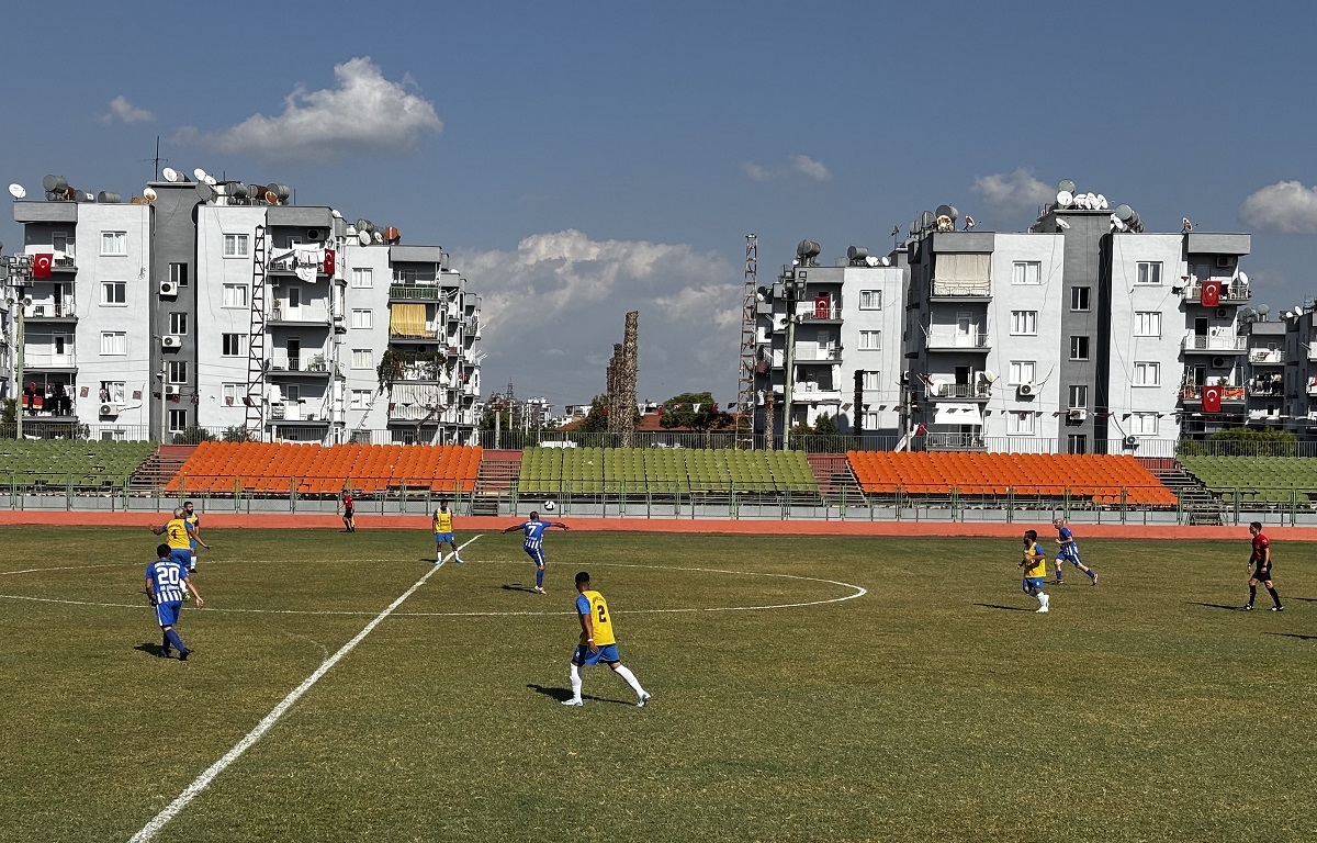 3 OCAK KURUMLARARASI FUTBOL TURNUVASI’NDA YARI FİNAL HEYECANI