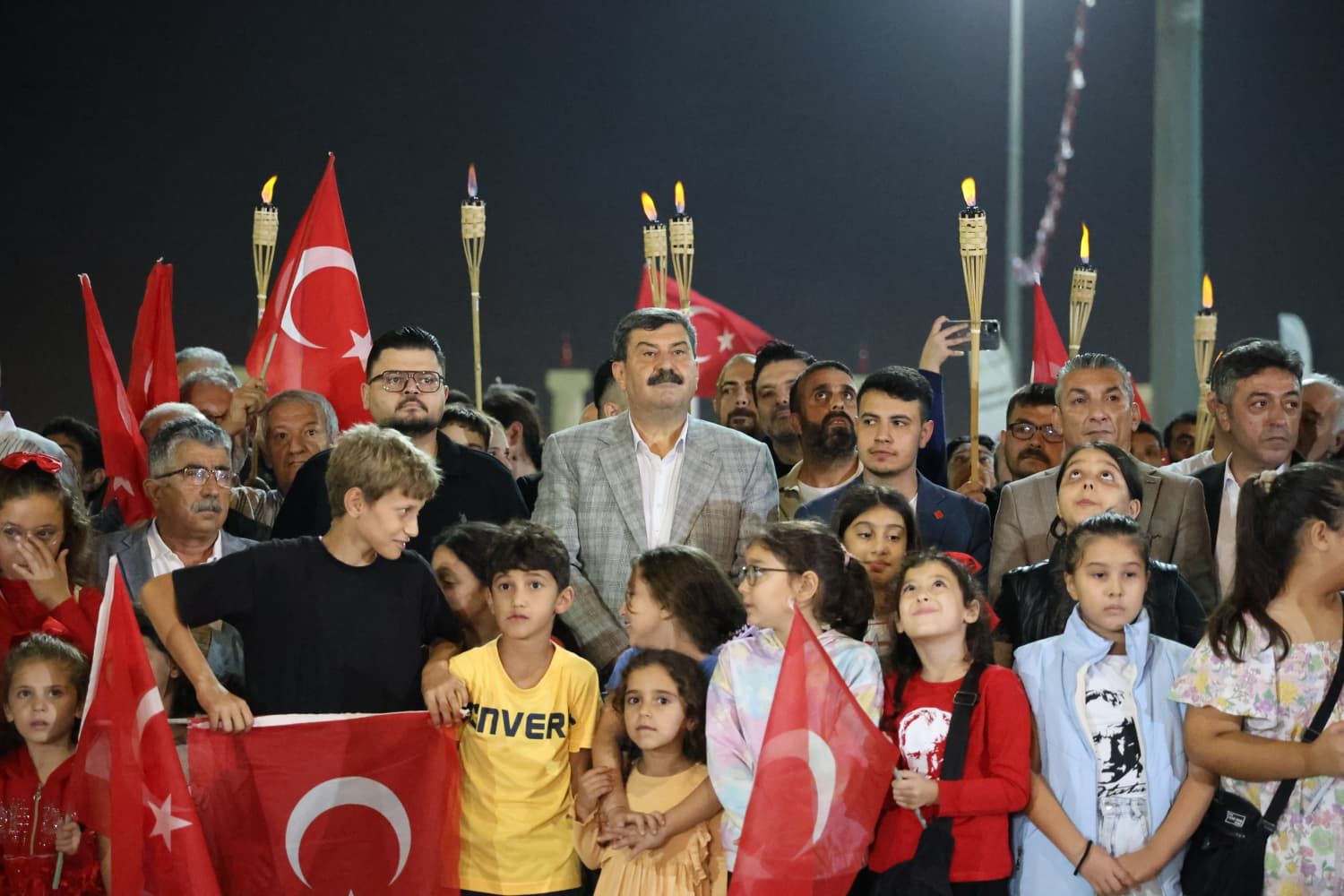 CUMHURİYET COŞKUSU TOROSLAR’I SARDI