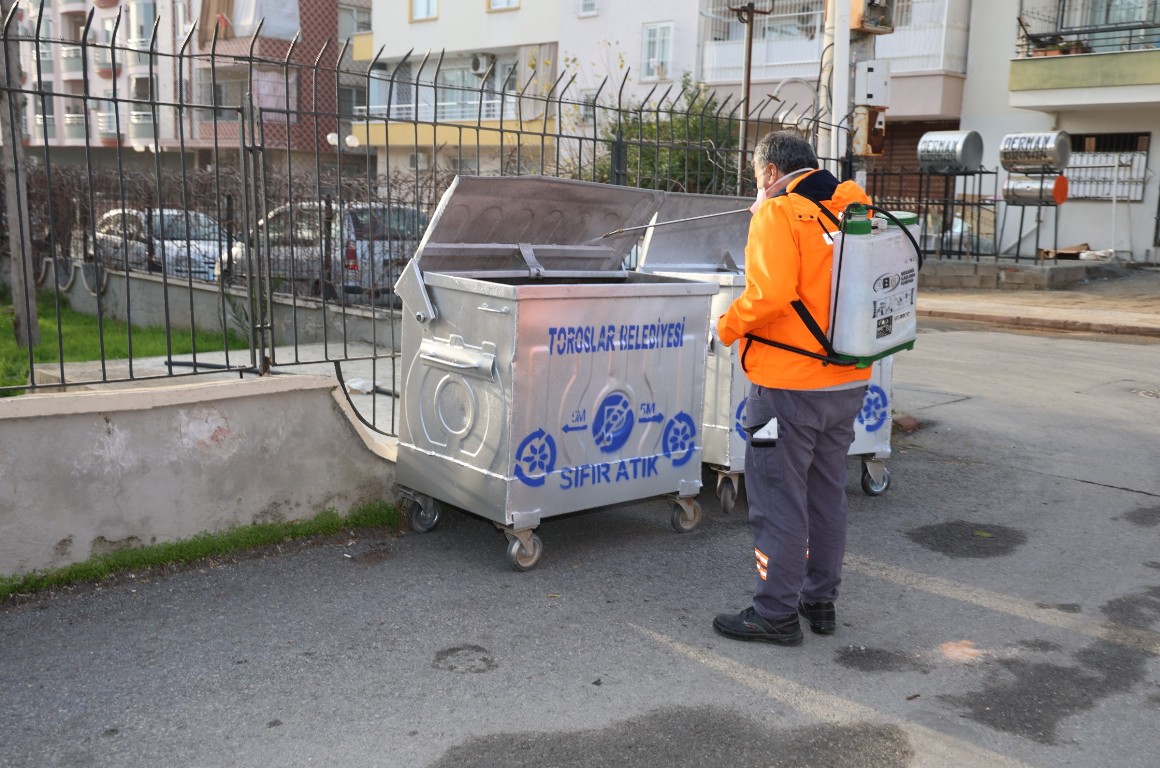 TOROSLAR BELEDİYESİNİN TEMİZLİK KAMPANYASI SÜRÜYOR