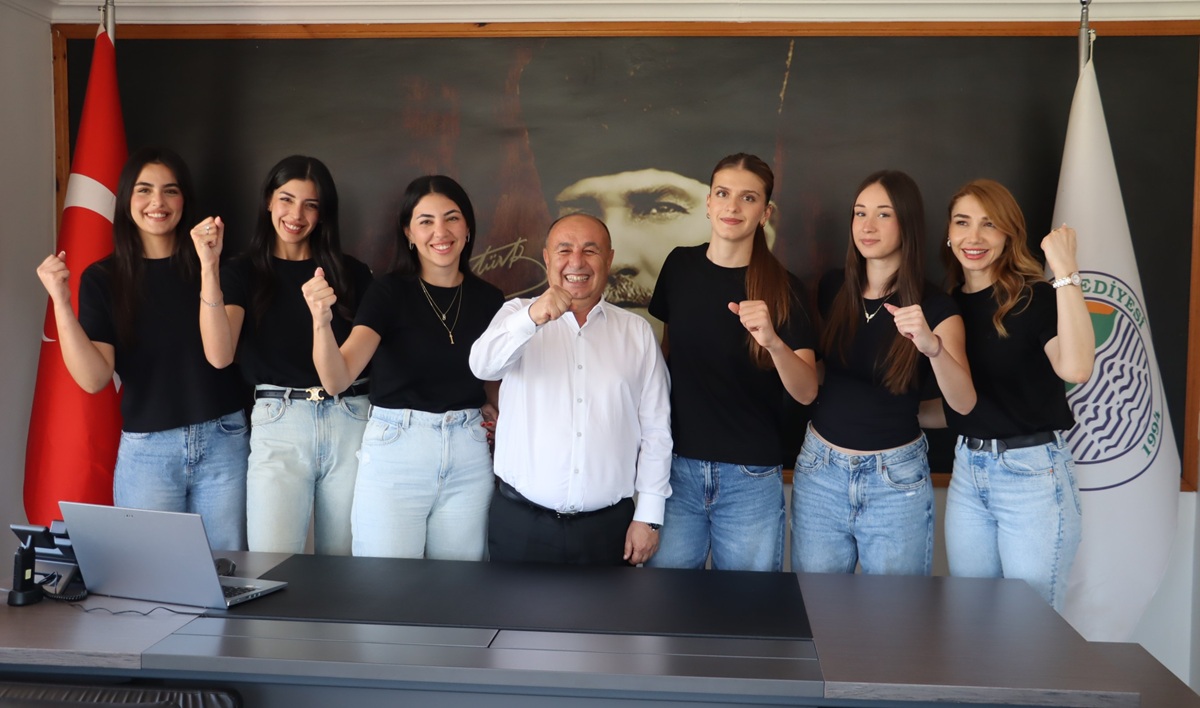 TOROSLAR’IN KADIN VOLEYBOL TAKIMI YENİ SEZONA HAZIR