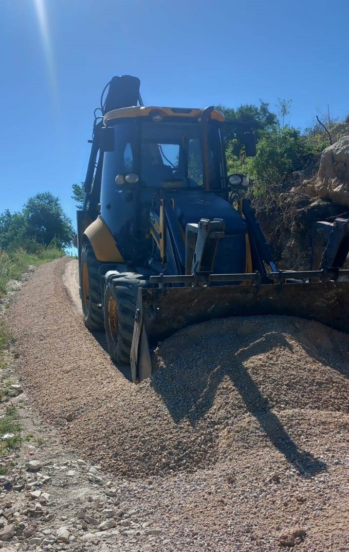 TOROSLAR BELEDİYESİNDEN YOLLARA YENİ DOKUNUŞ