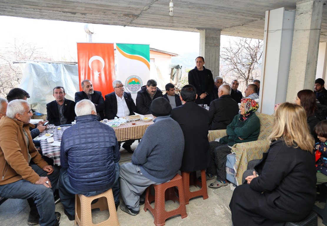 TOROSLAR BELEDİYE BAŞKANI YILDIZ, KIRSAL MAHALLELERDE YURTTAŞLARLA BULUŞTU