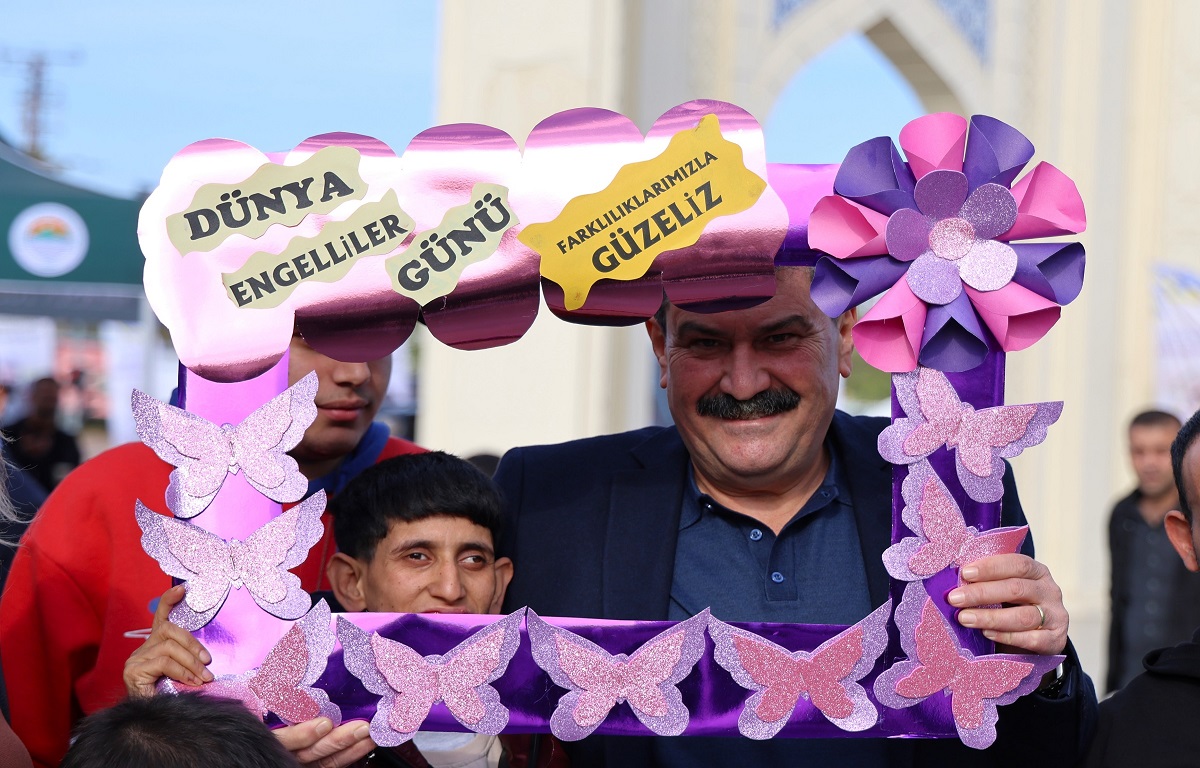 TOROSLAR BELEDİYESİNDEN DÜNYA ENGELLİLER GÜNÜ’NE ÖZEL FARKINDALIK ETKİNLİĞİ