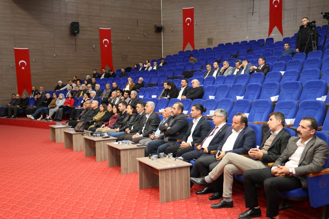 TOROSLAR BELEDİYE BAŞKANI YILDIZ, 160 GÜNDÜR RAPOR ALIP İŞE GELMEYENLERE İSYAN ETTİ