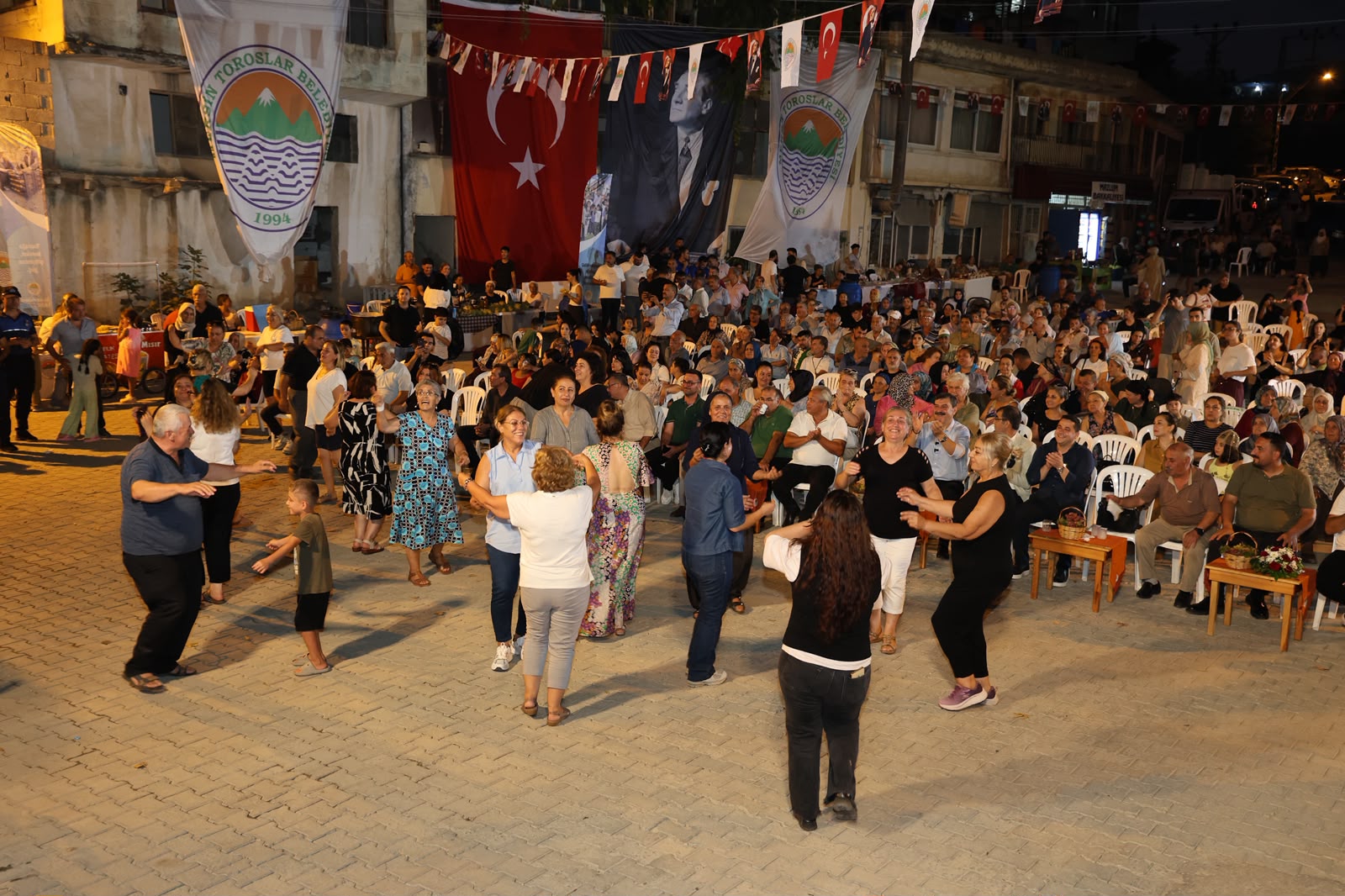 TOROSLAR’DA 3. ÜZÜM HASADI ETKİNLİĞİ COŞKUYLA GERÇEKLEŞTİ - Görsel 18