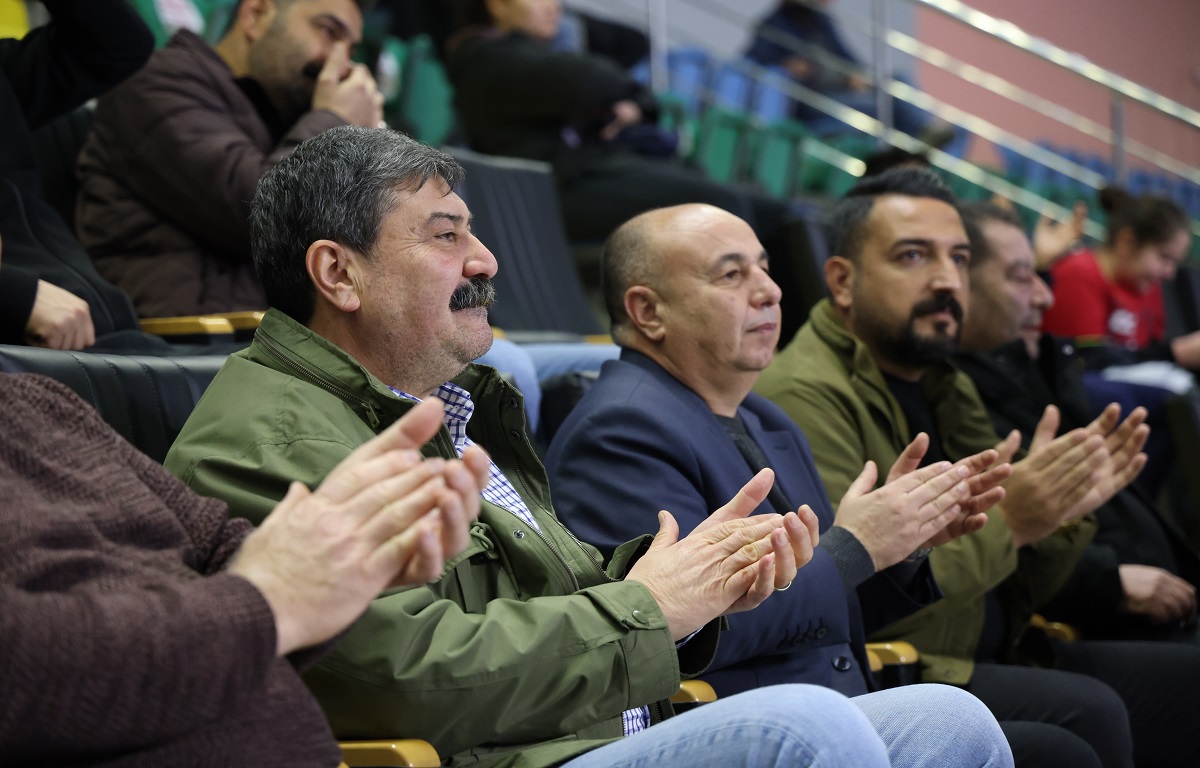 TOROSLAR’IN MELEKLERİ SEZONU ZAFERLE KAPATTI