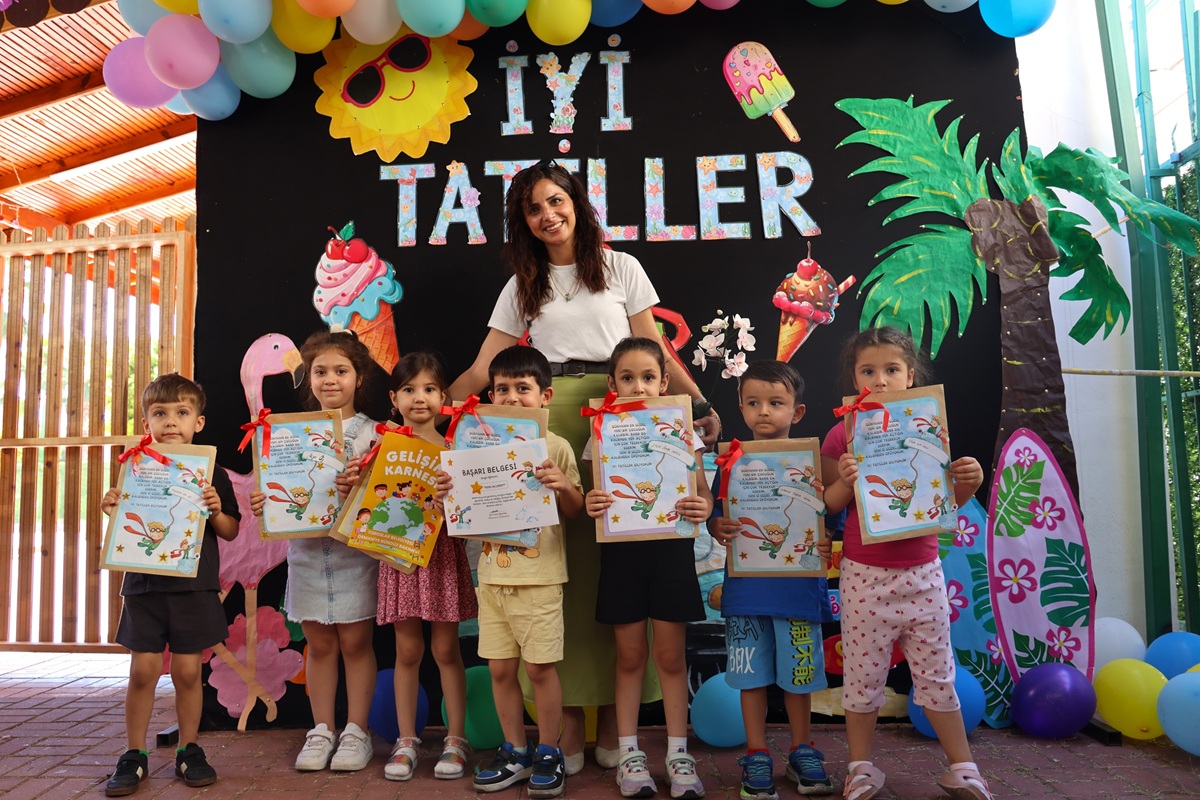 TOROSLAR’IN GÜNDÜZ BAKIMEVLERİNDE KARNE HEYECANI YAŞANDI - Görsel 6