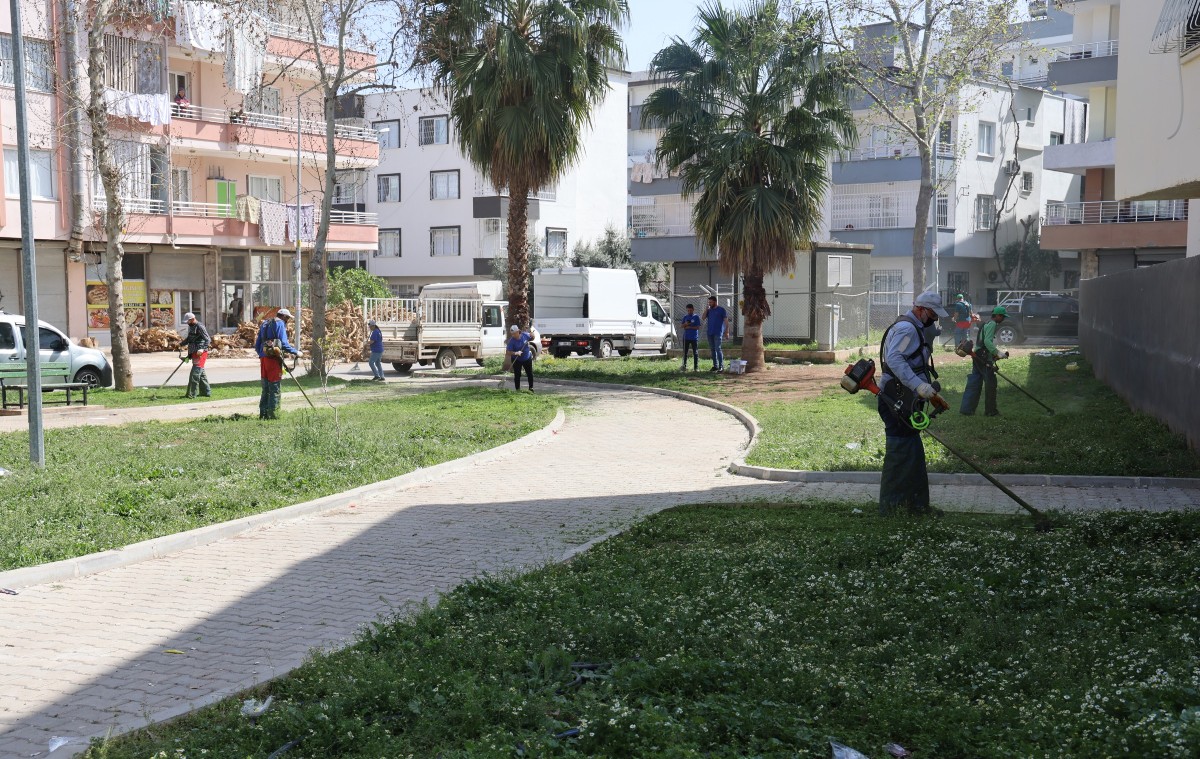 TOROSLAR’IN PARKLARINDA BAHAR TEMİZLİĞİ