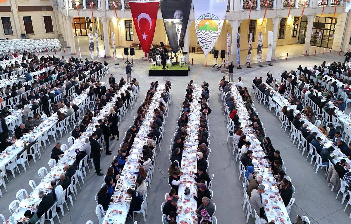 BAŞKAN YILDIZ, ÇALIŞMA ARKADAŞLARIYLA İFTAR SOFRASINDA BULUŞTU