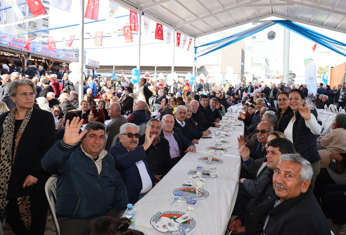 TOROSLAR’IN İLK BALIK PAZARI HİZMETE AÇILDI