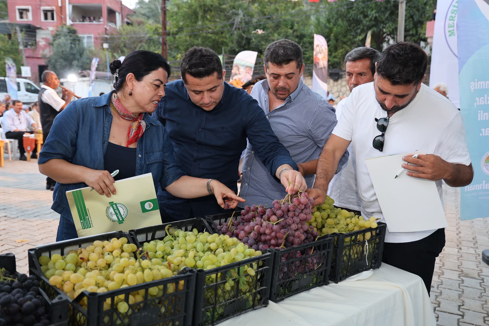 TOROSLAR’DA 3. ÜZÜM HASADI ETKİNLİĞİ COŞKUYLA GERÇEKLEŞTİ - Görsel 14