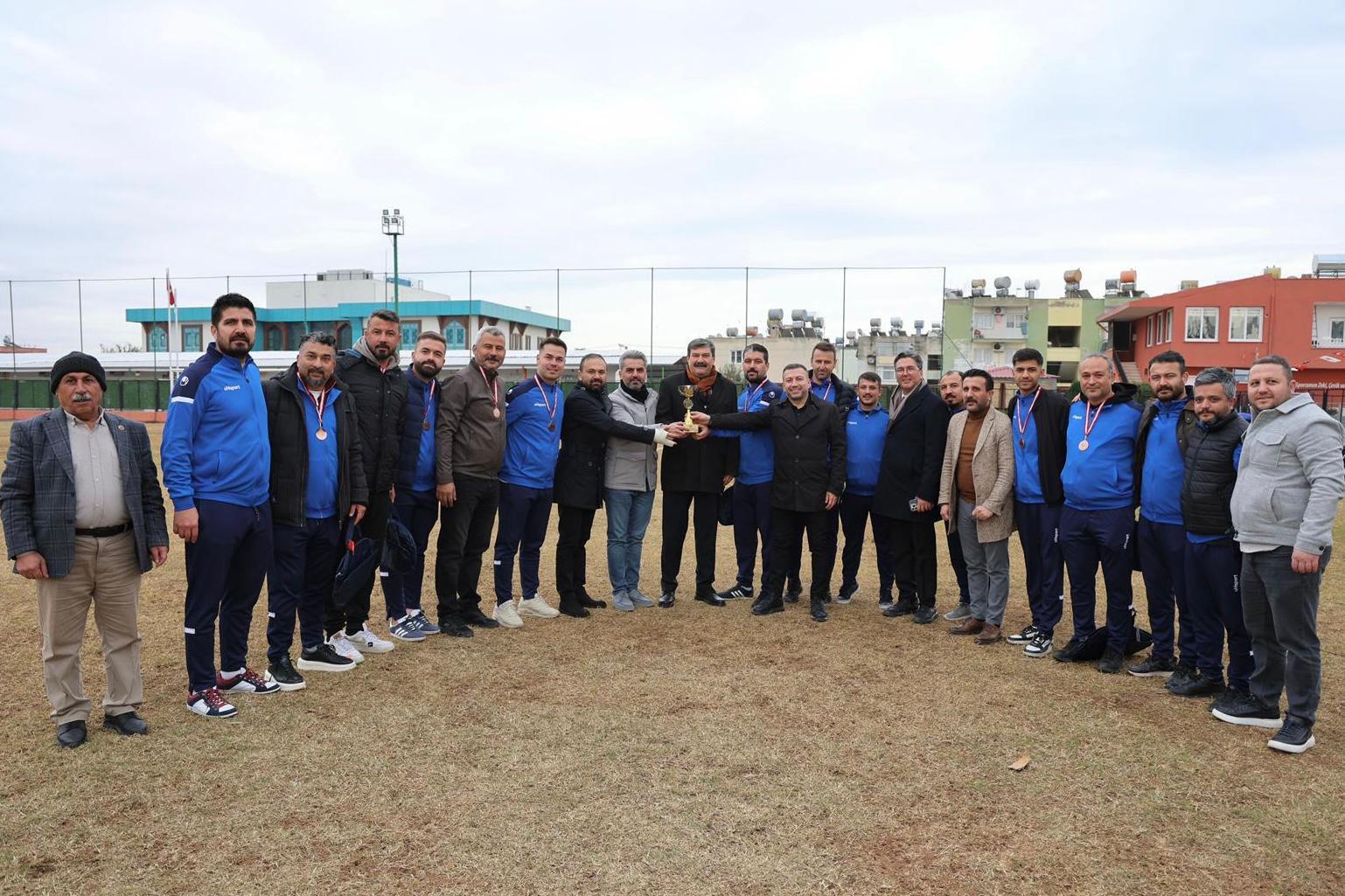 TOROSLAR’DA KURTULUŞ KUPASI COŞKUSU: DOSTLUK VE CENTİLMENLİK KAZANDI