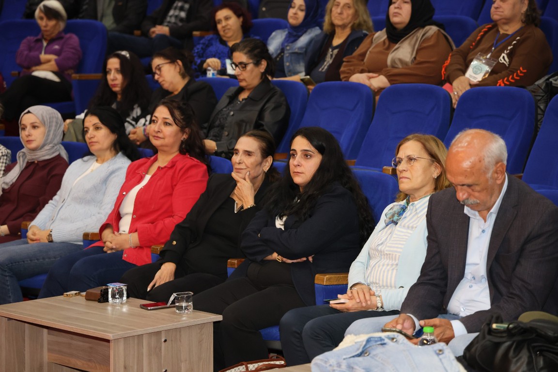 DÜNYA ÇOCUK HAKLARI GÜNÜ, TOROSLAR’DA BİR DİZİ ETKİNLİKLE KUTLANDI