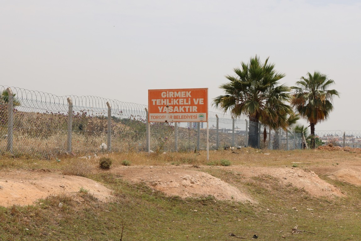 TOROSLAR’DA KADERİNE TERK EDİLEN GÖLET ALANINDA ISLAH ÇALIŞMALARINA BAŞLANDI